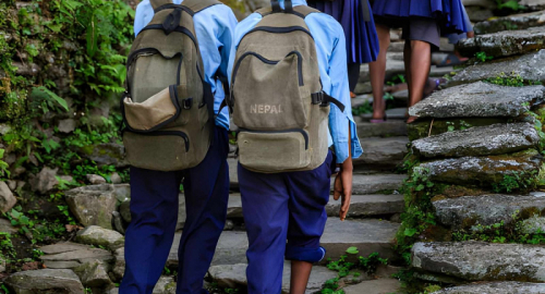 Nepal, preside salva 900 studenti dalla piena in dieci minuti
